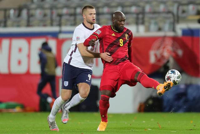 冯莱重返上海男篮 与费雷尔成新赛季外援搭档